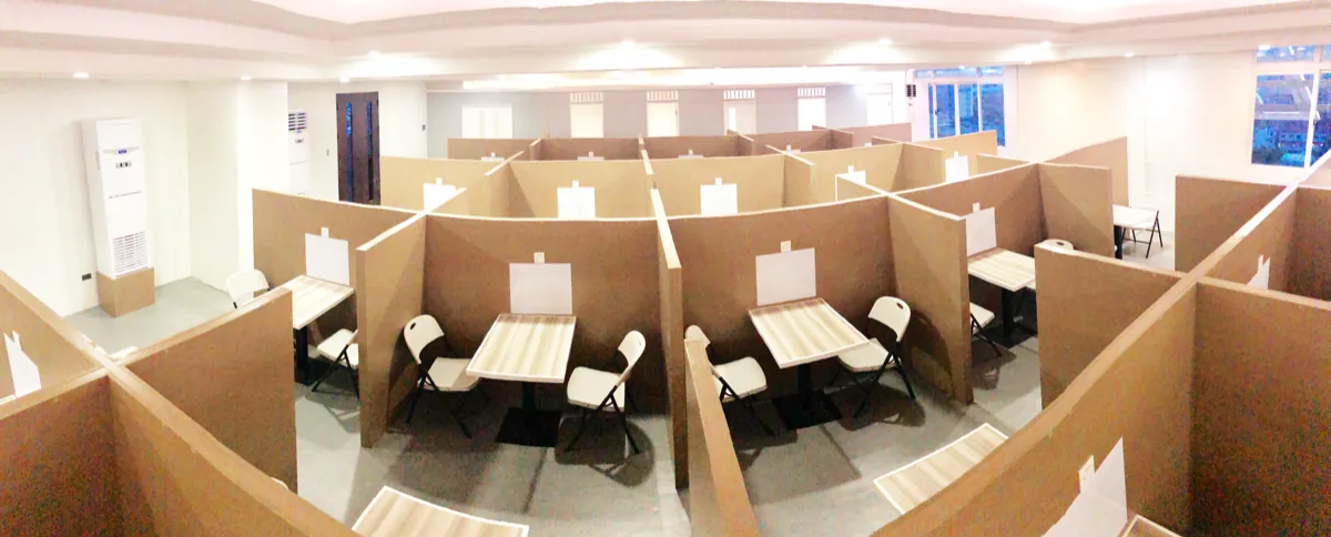 SOP 校內開放式一對一教室，採封閉式校園管理，學習與生活集中在同一生活圈